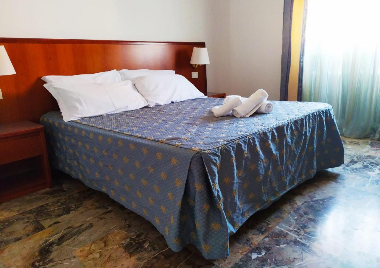 Domus Cesena Otel Dış mekan fotoğraf