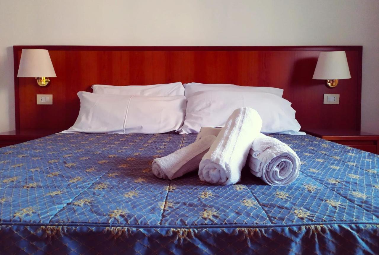 Domus Cesena Otel Dış mekan fotoğraf