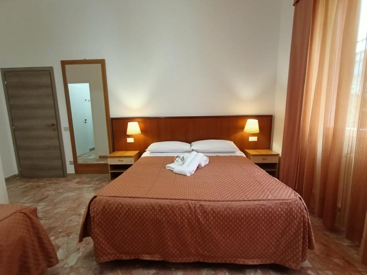 Domus Cesena Otel Dış mekan fotoğraf
