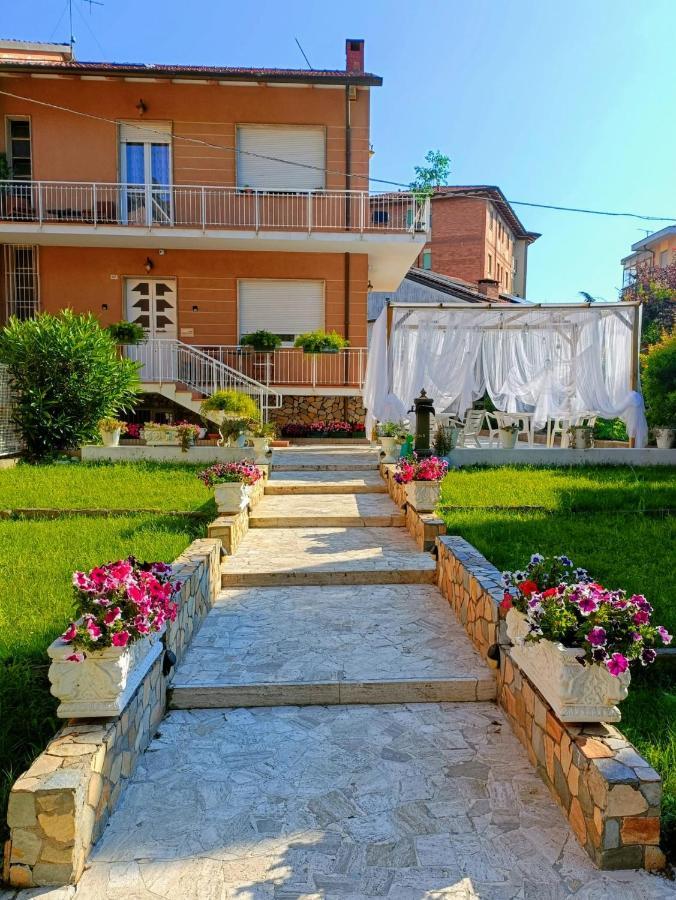 Domus Cesena Otel Dış mekan fotoğraf