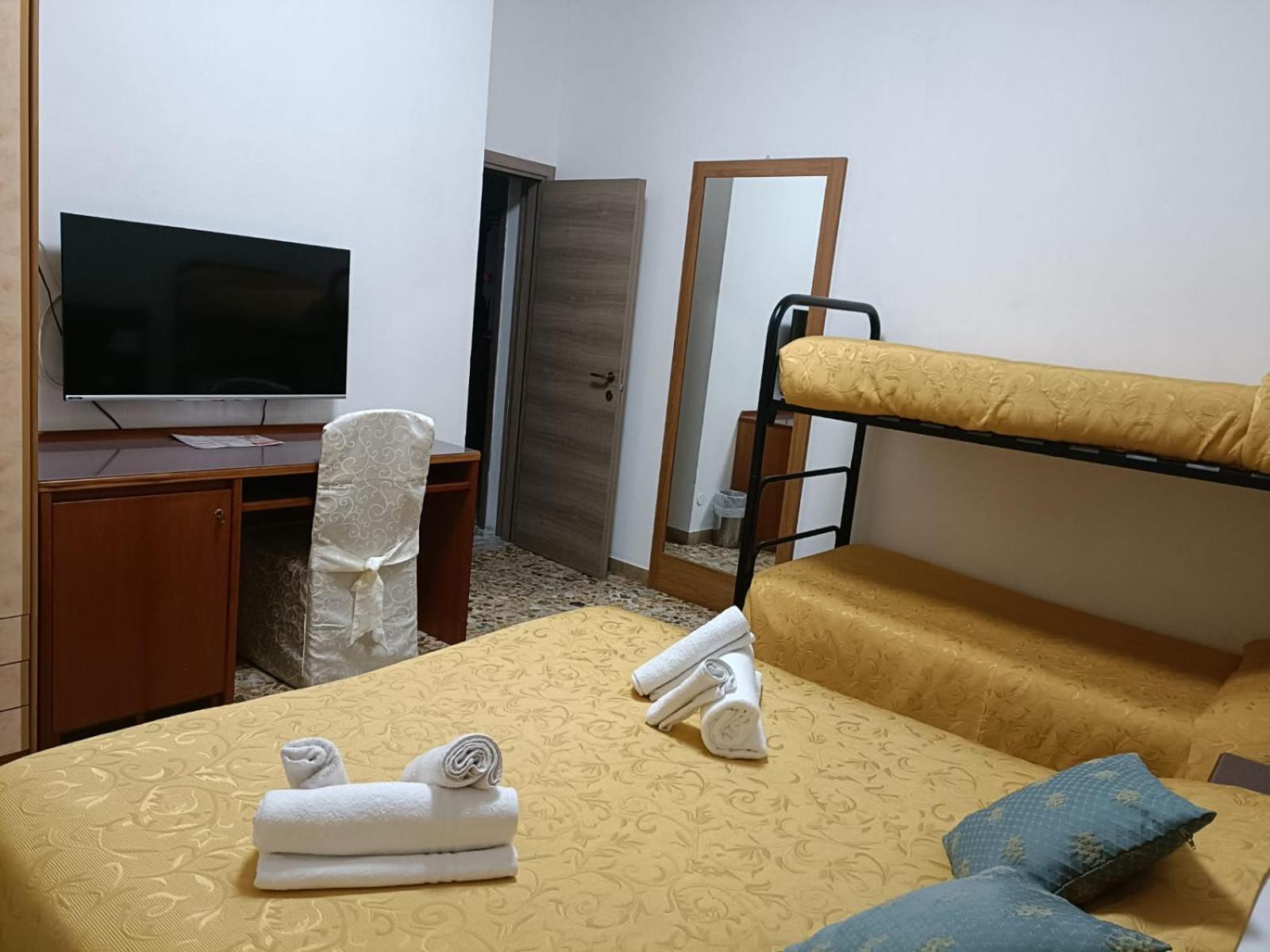 Domus Cesena Otel Dış mekan fotoğraf