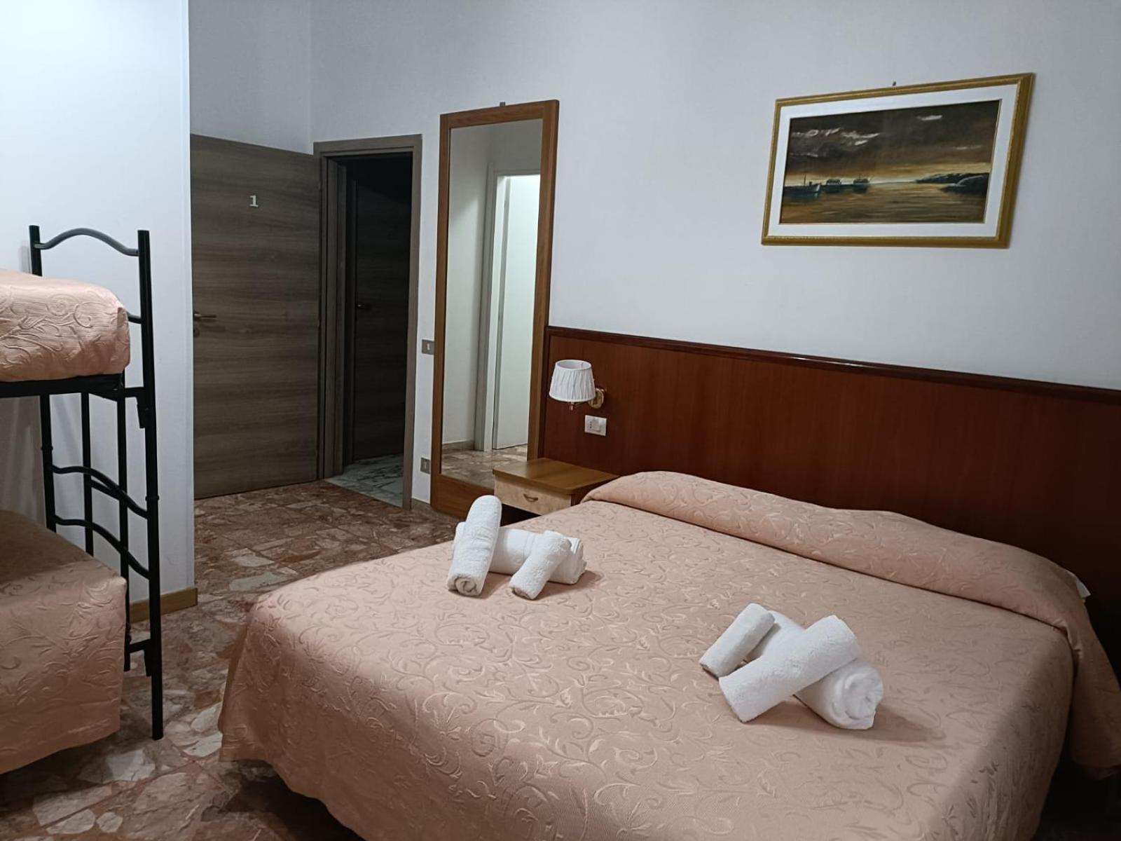 Domus Cesena Otel Dış mekan fotoğraf